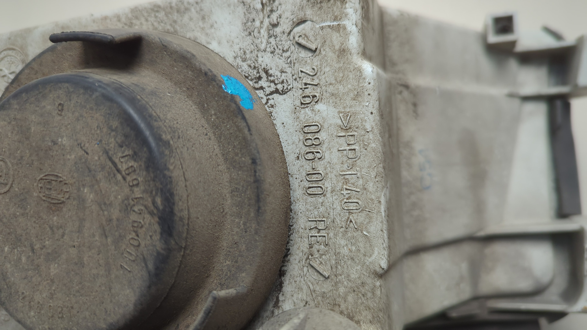 Фара правая