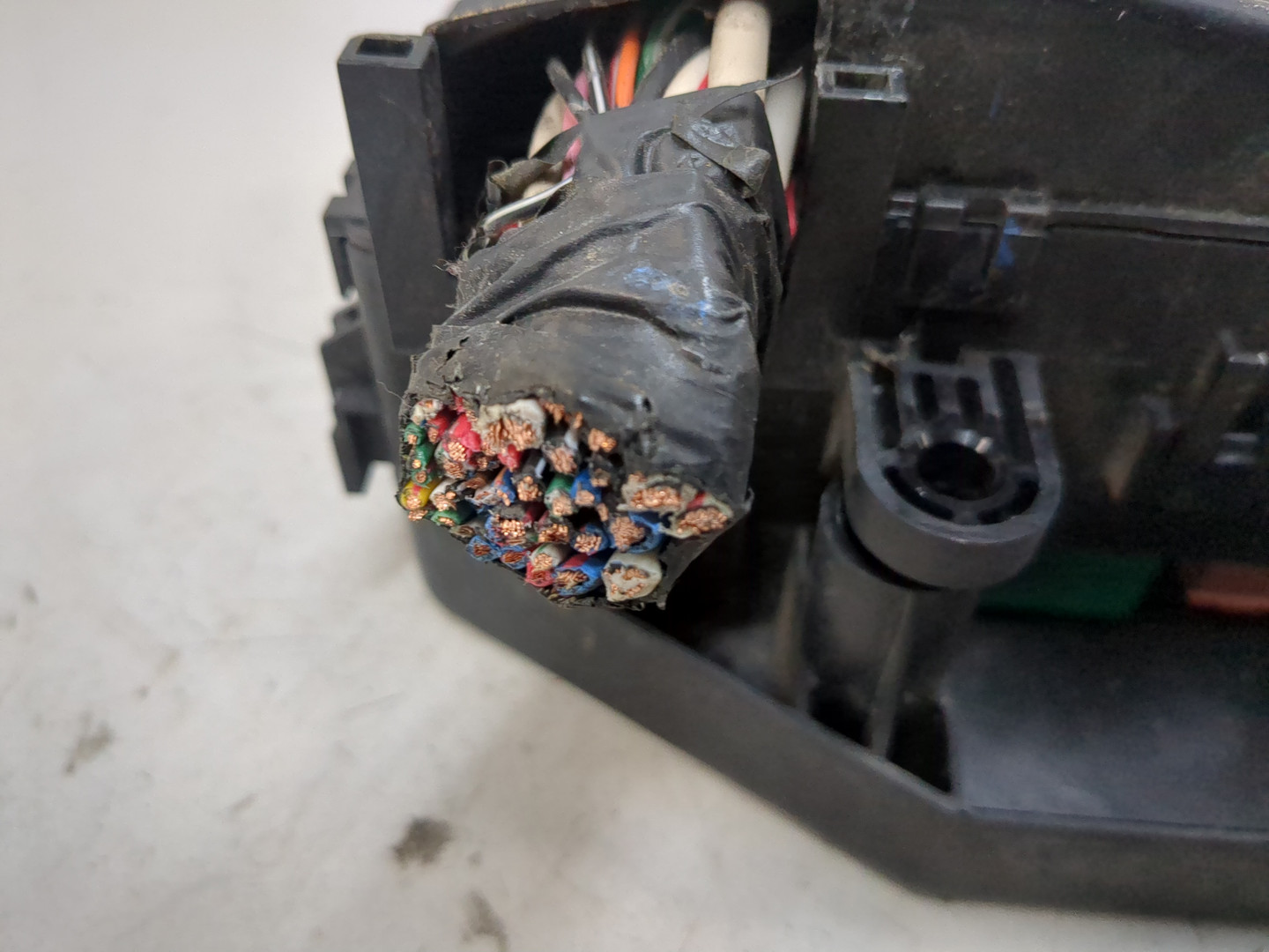 Блок предохранителей