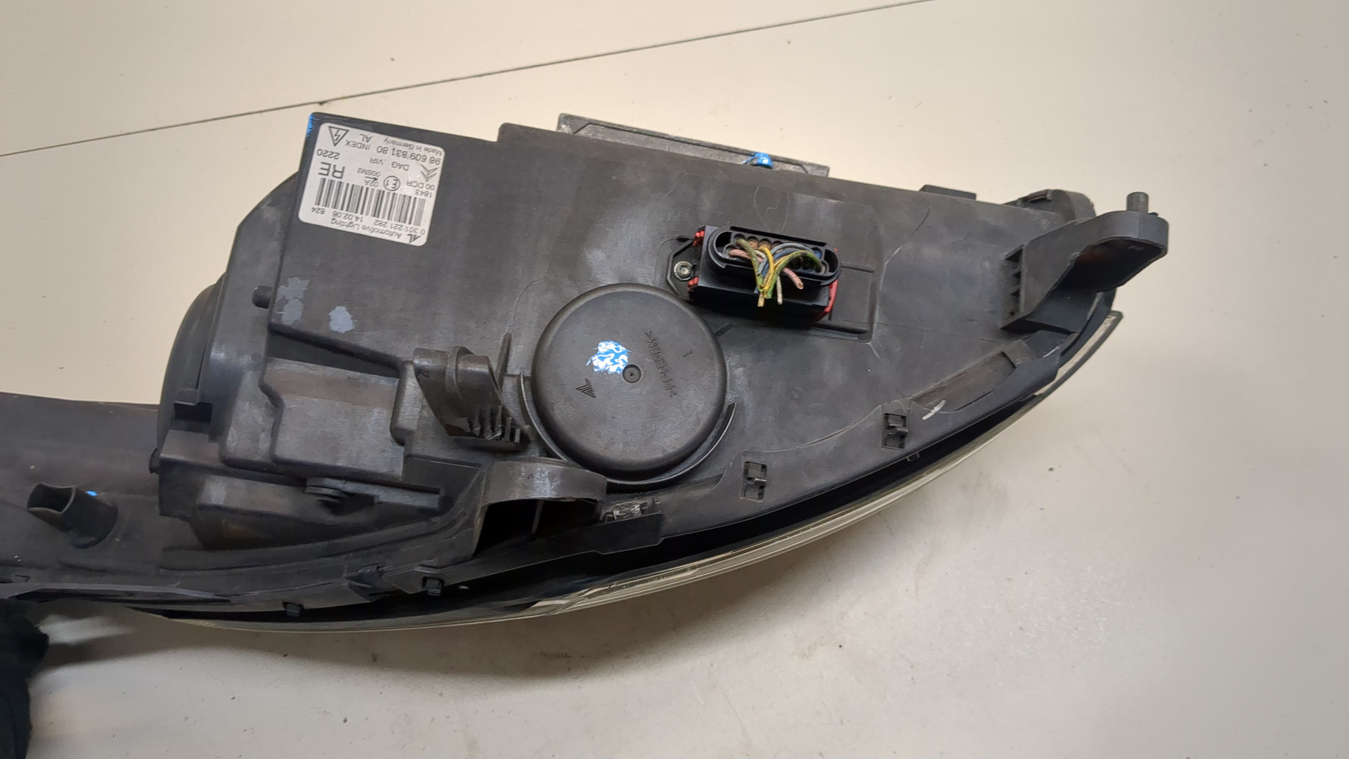 Фара правая