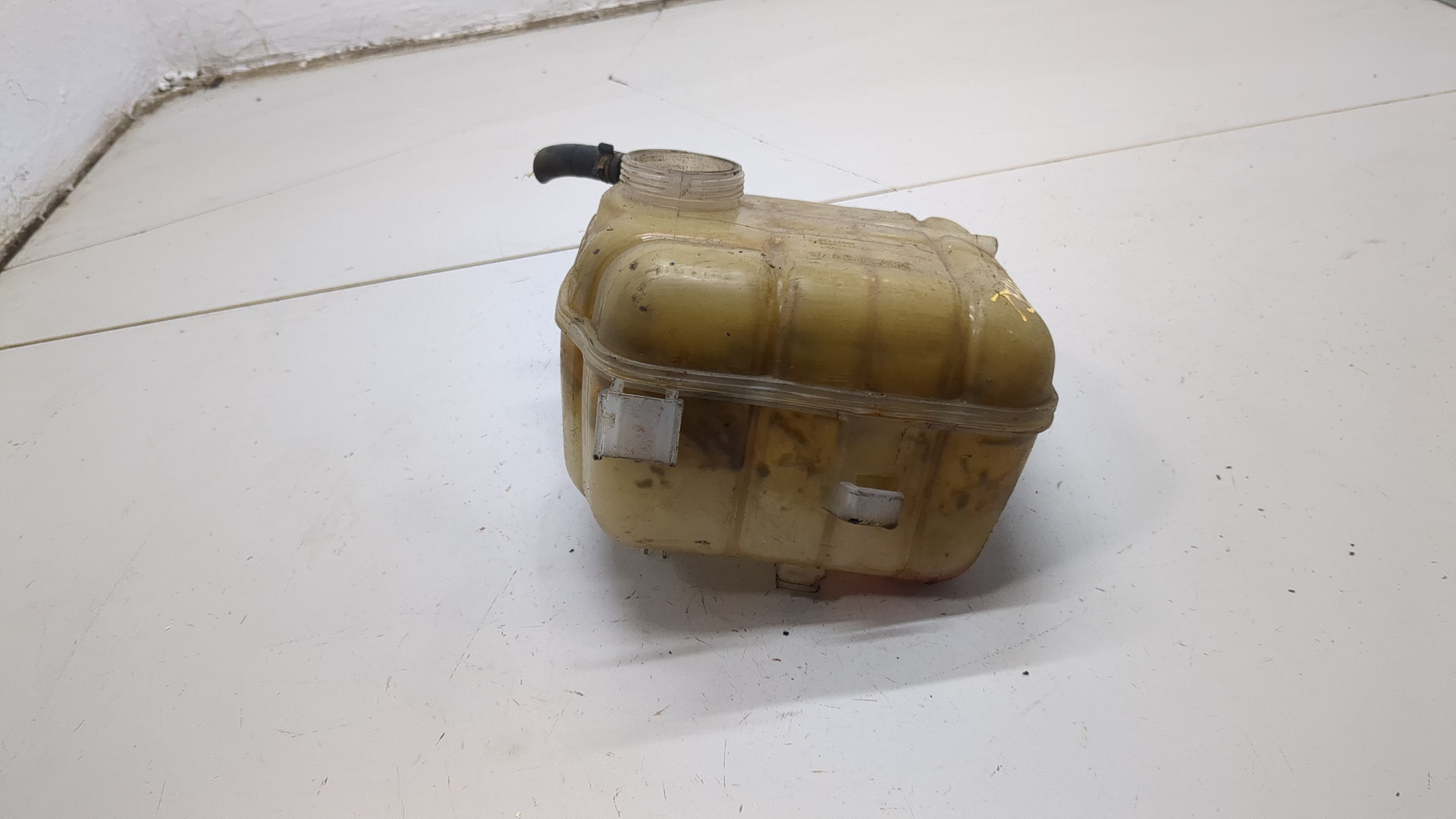 Бачок расширительный