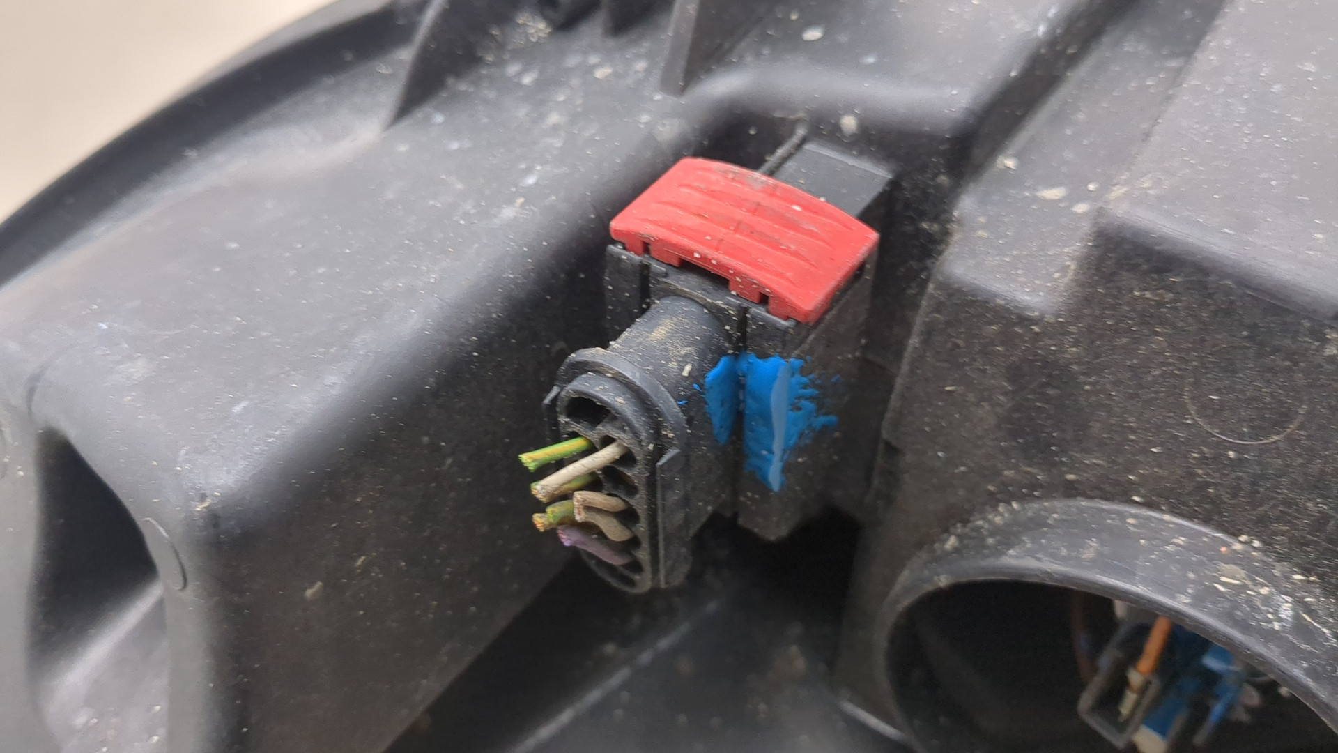 Фара правая