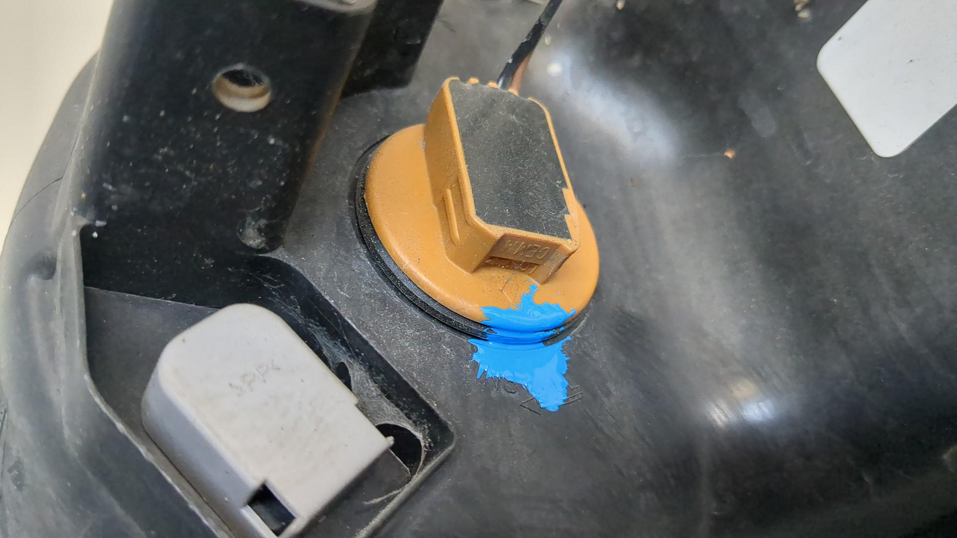 Фара правая