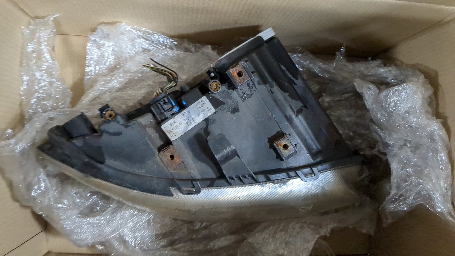 Фара правая