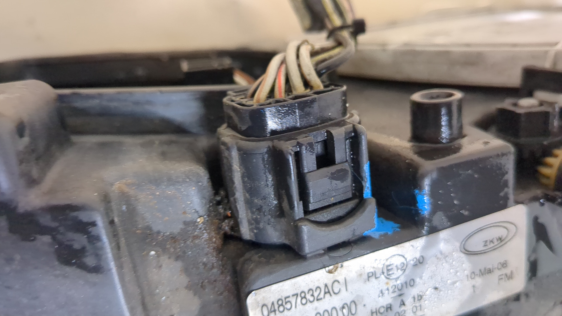 Фара правая