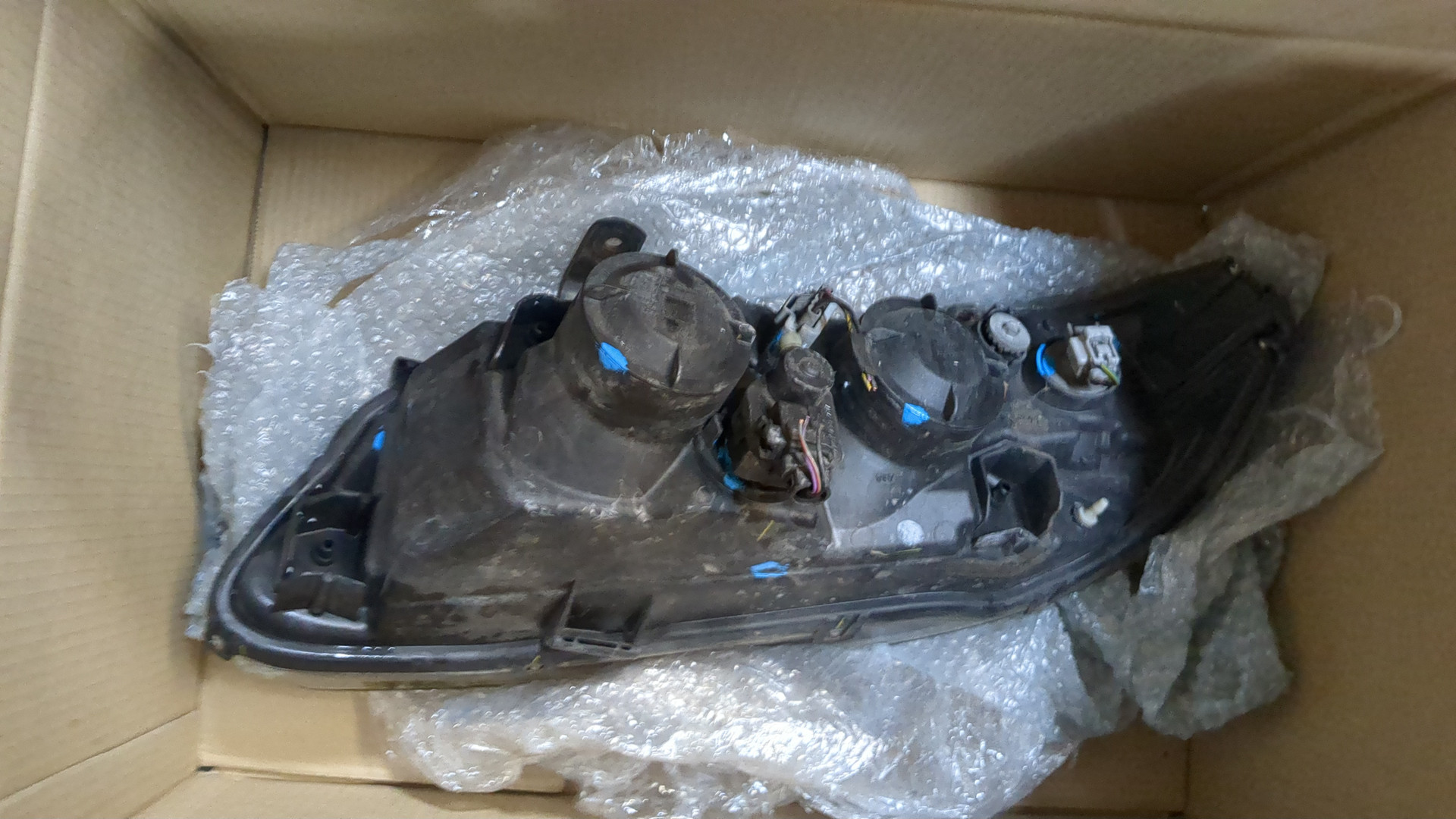 Фара правая