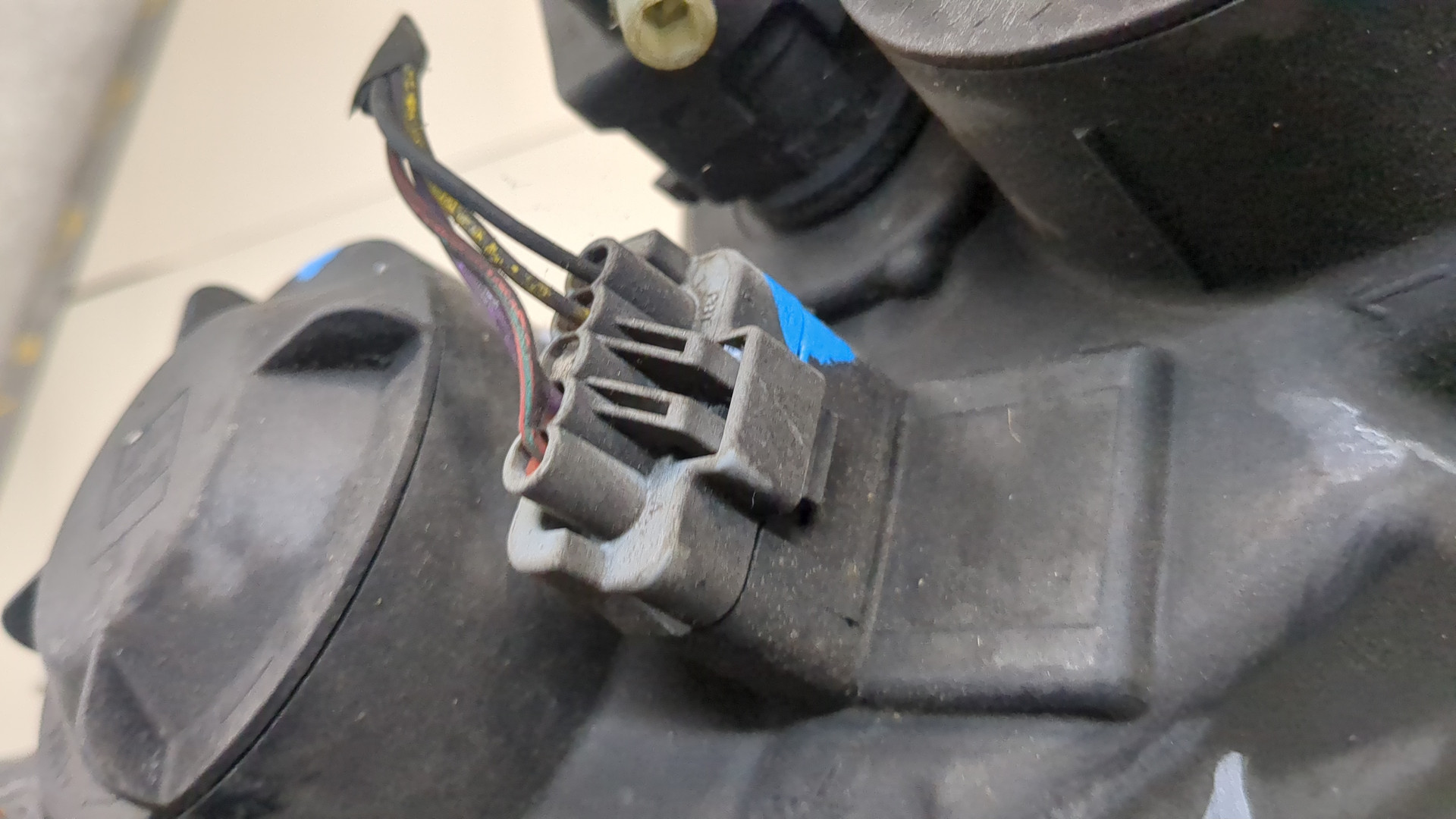 Фара правая