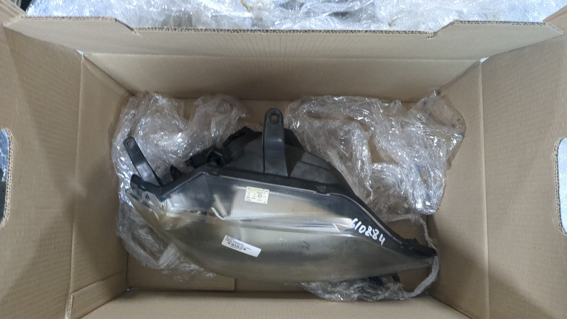 Фара правая