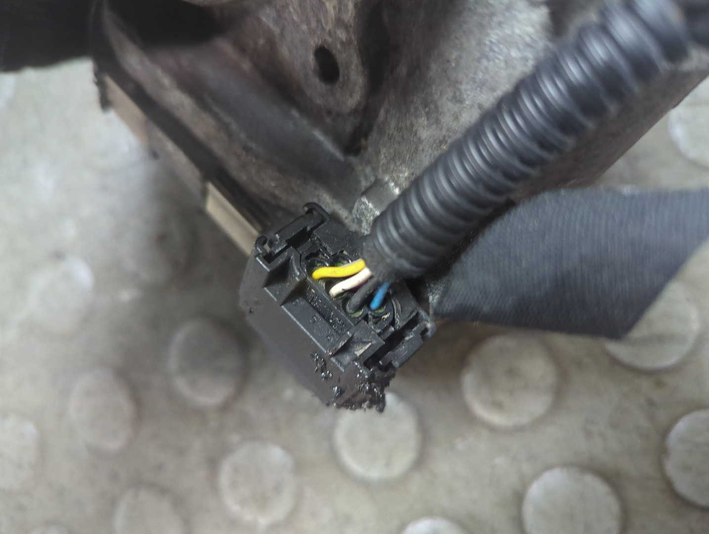 Заслонка дроссельная электрическая