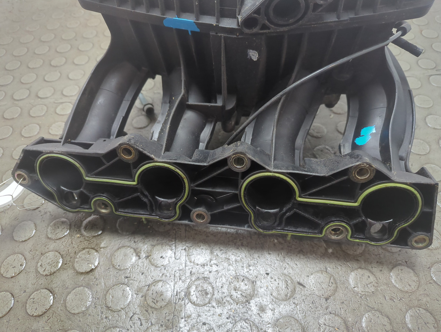 Коллектор впускной