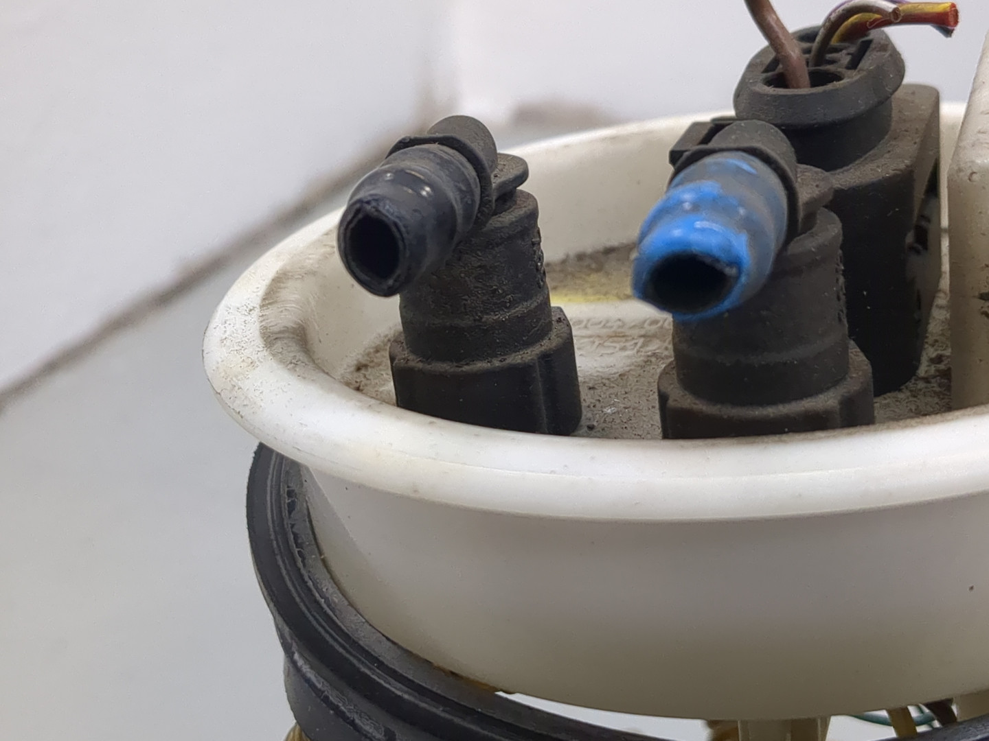 Насос топливный электрический