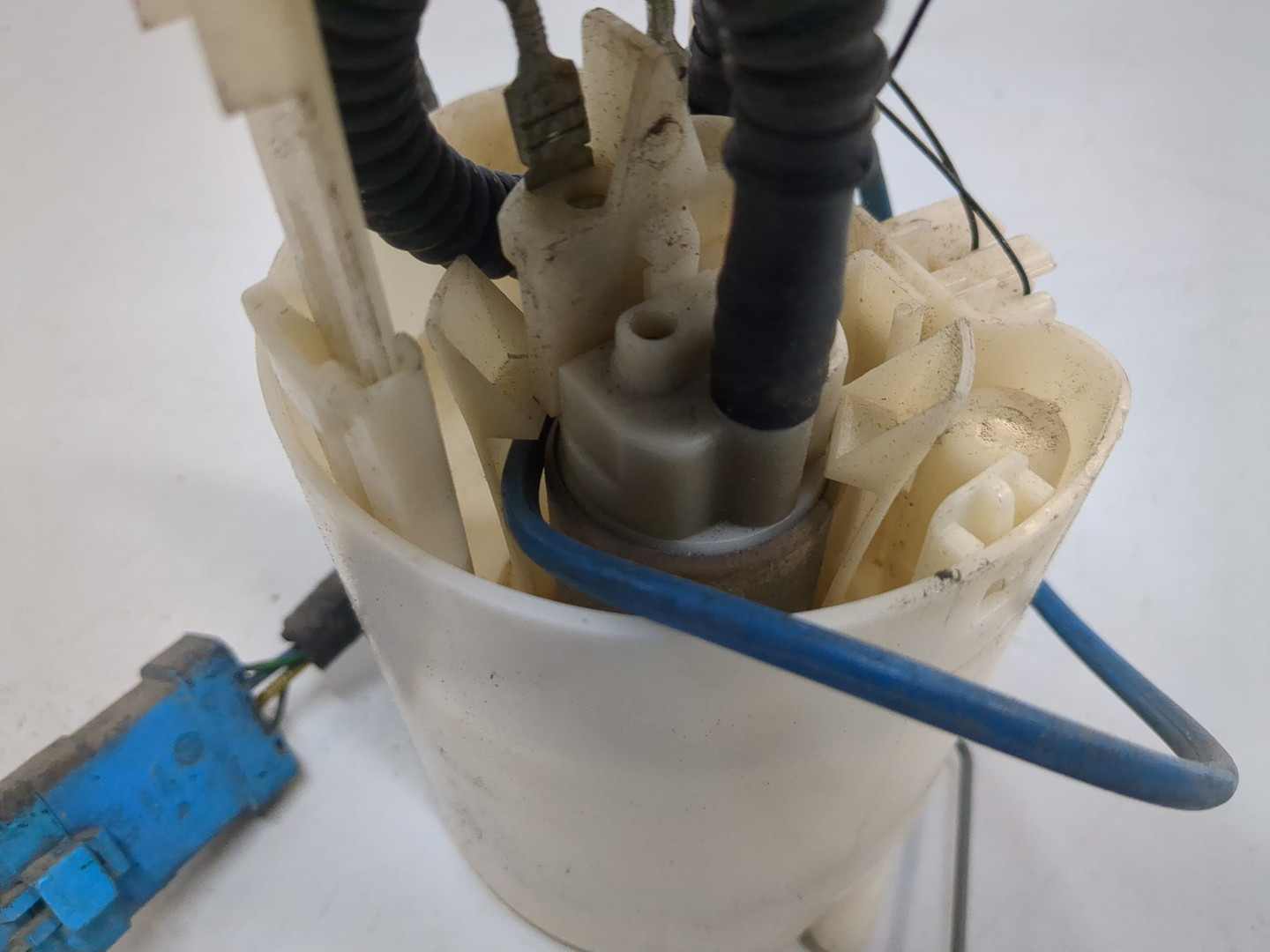 Насос топливный электрический