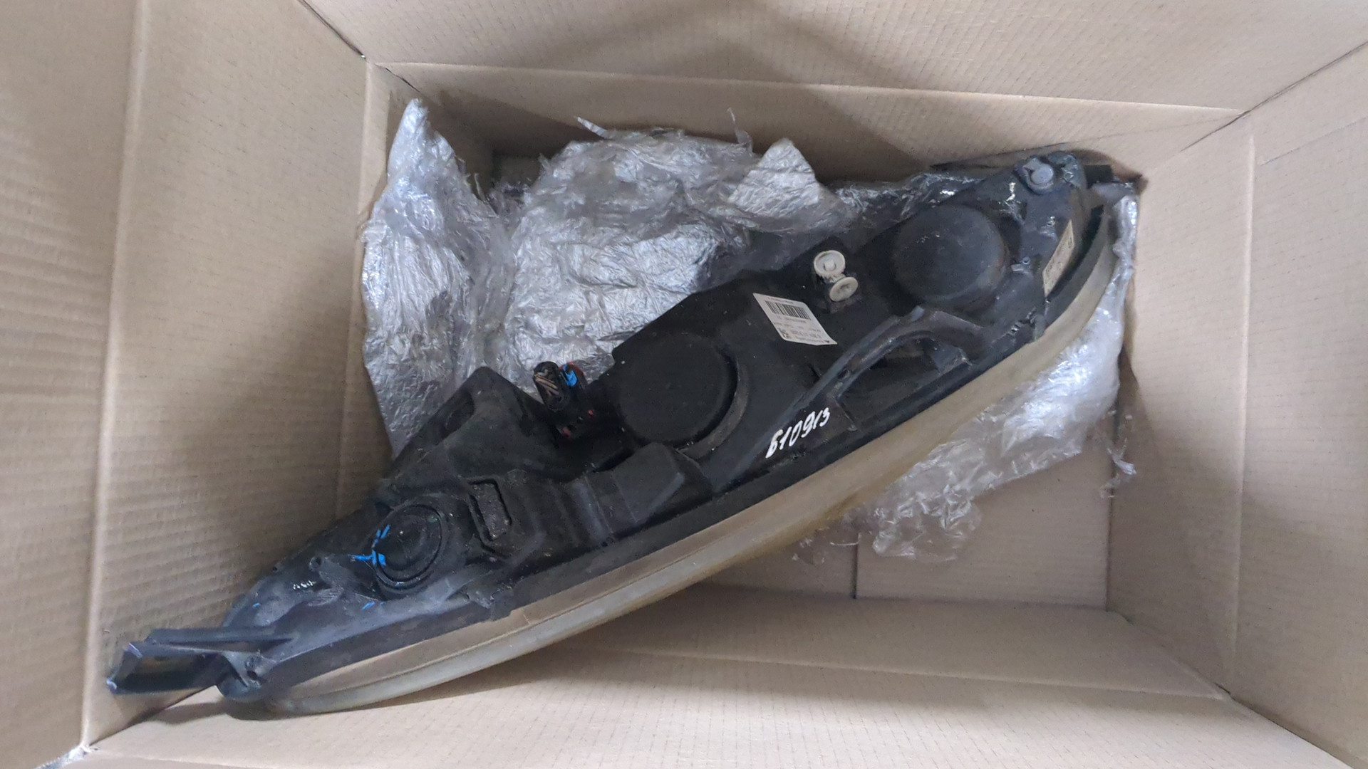 Фара правая