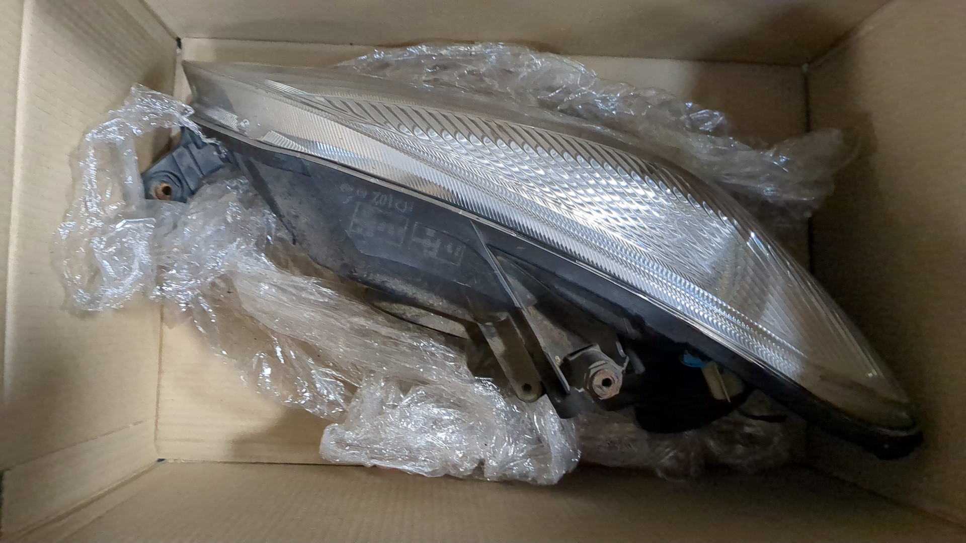 Фара правая