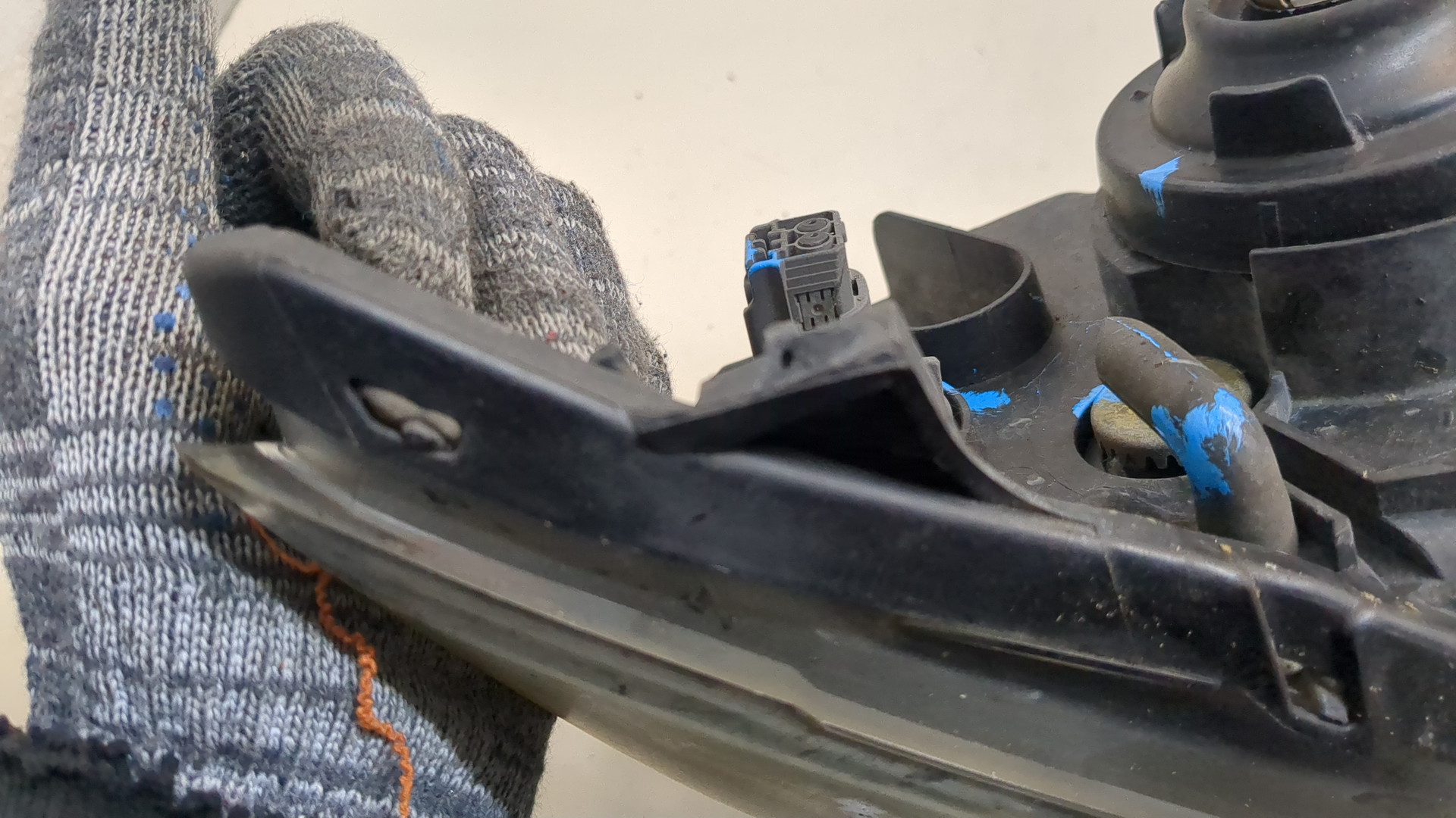 Фара правая