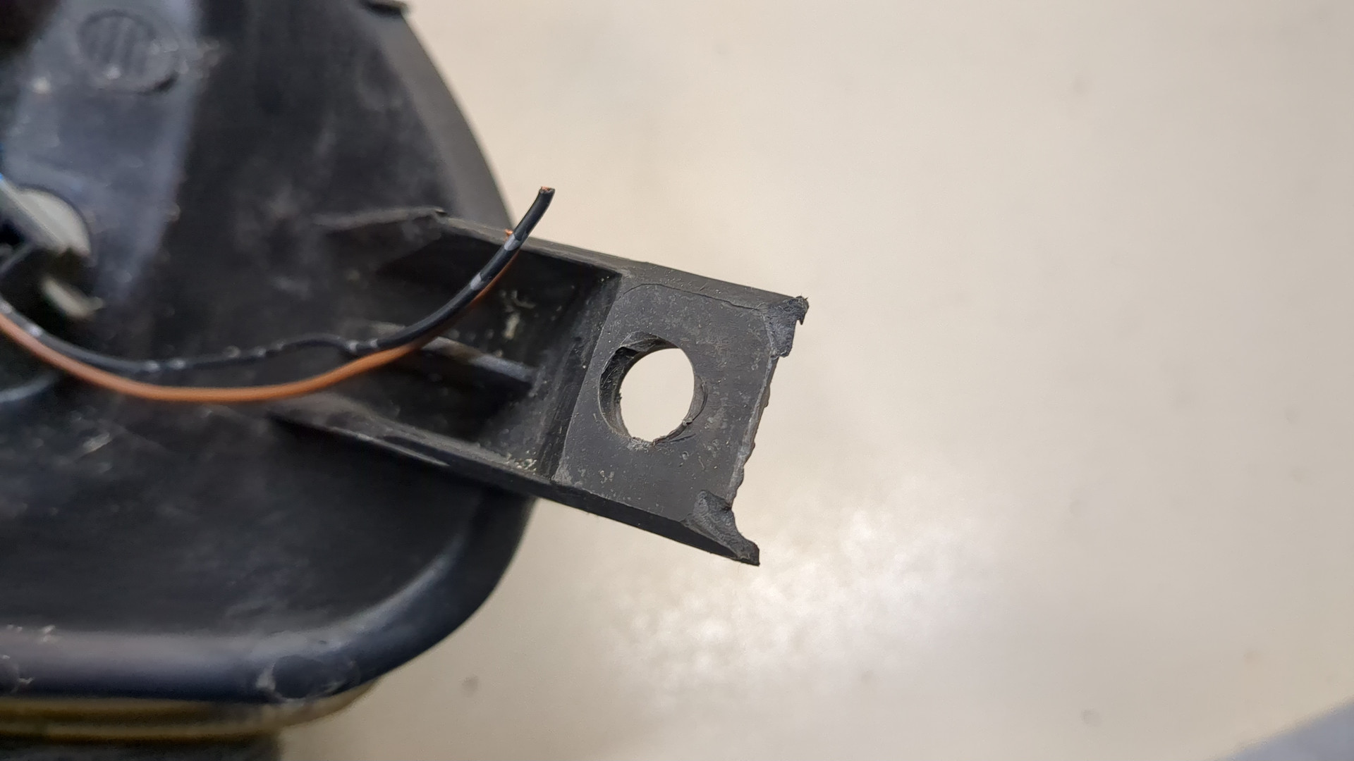 Фара правая