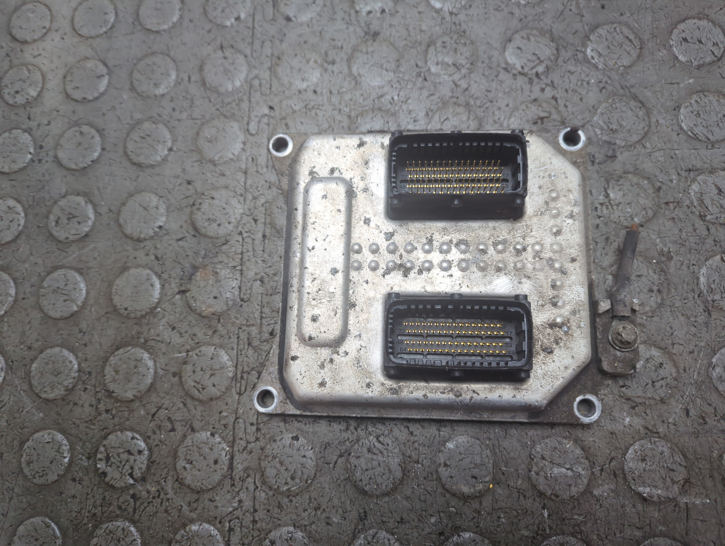 Блок управления двигателем