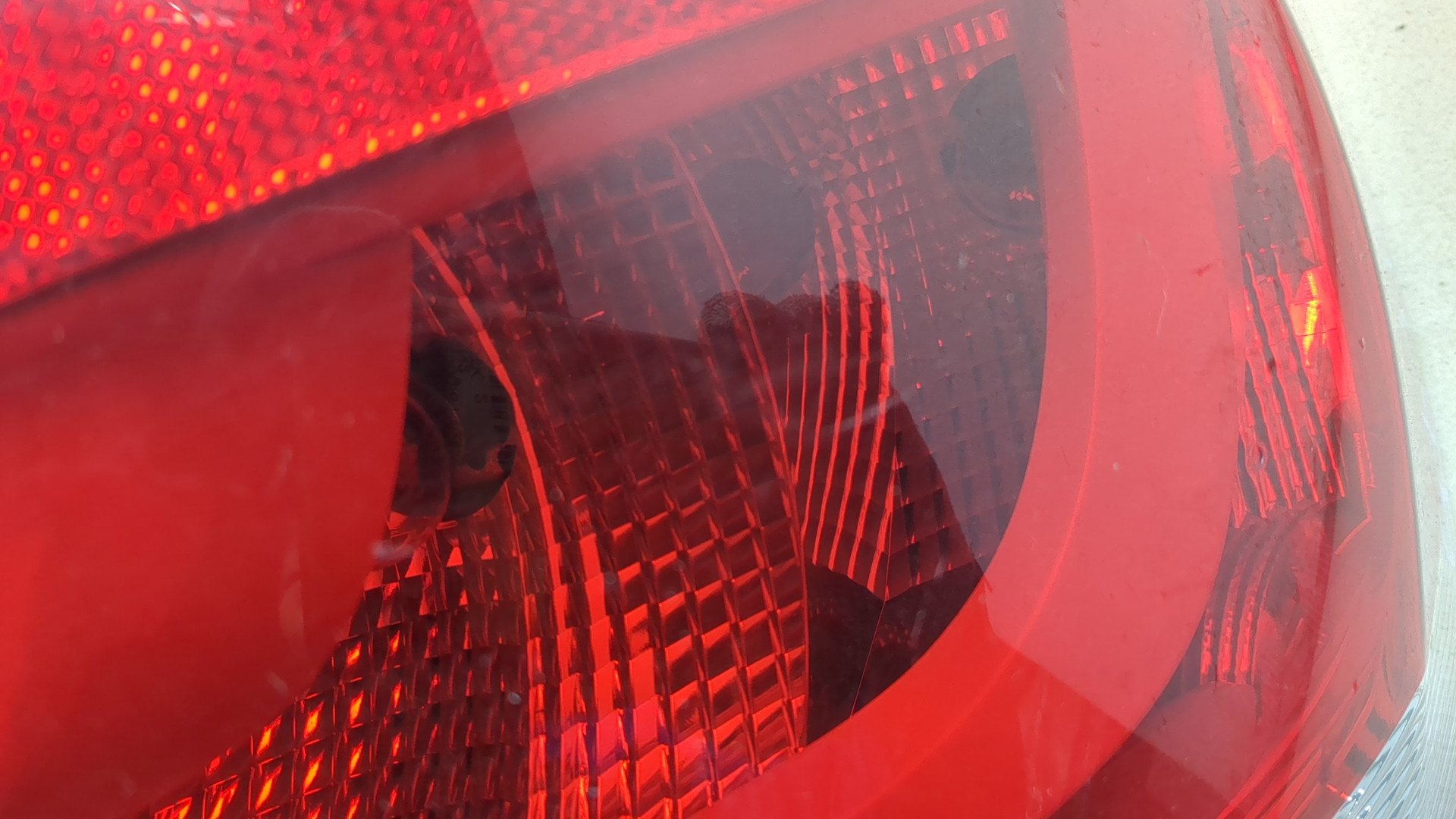 Фонарь задний правый