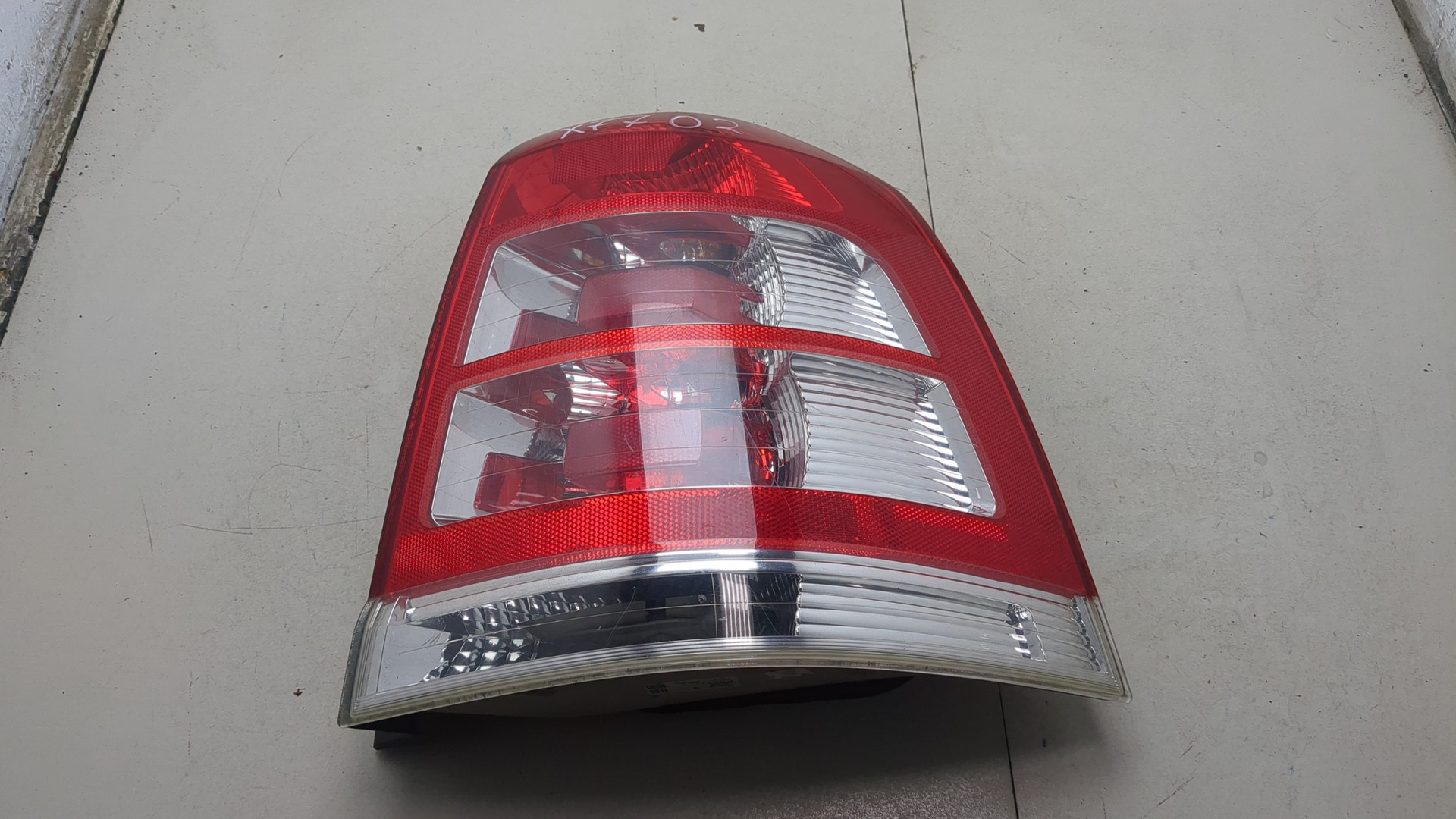 Фонарь задний правый