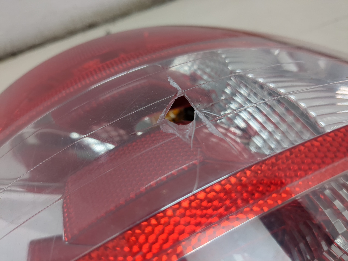 Фонарь задний правый