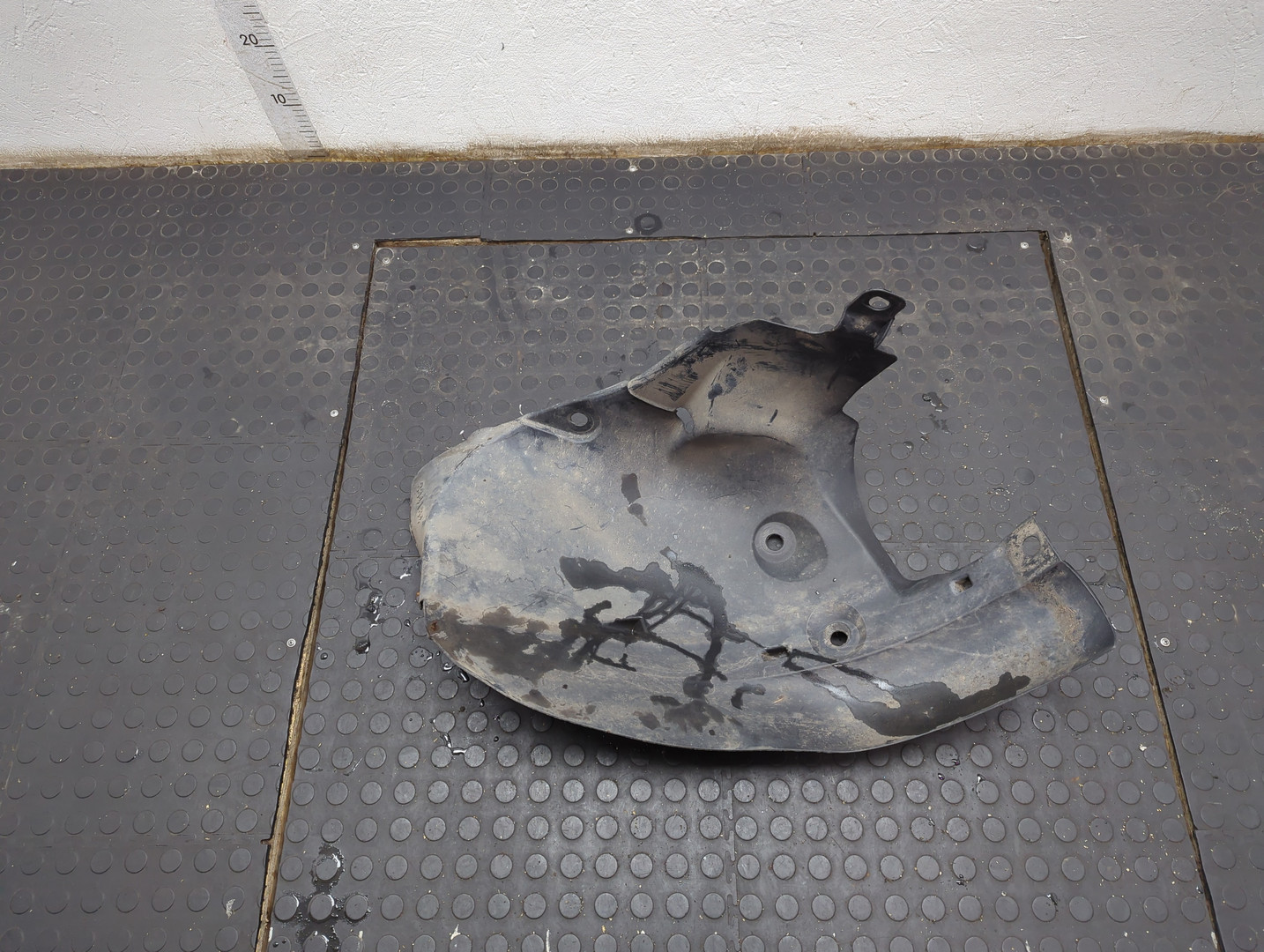 Локер передний левый