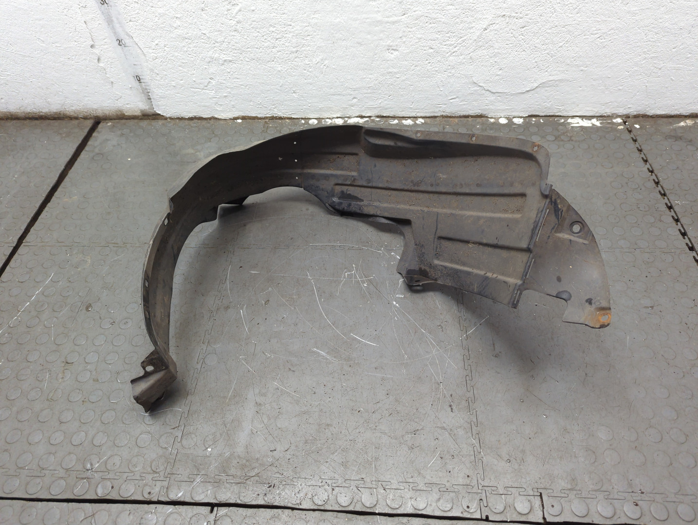 Локер передний правый