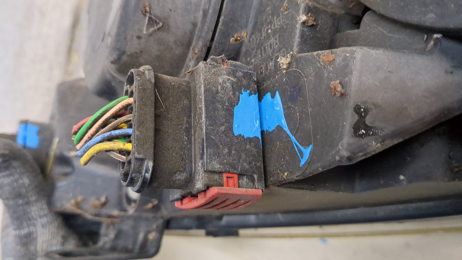 Фара правая