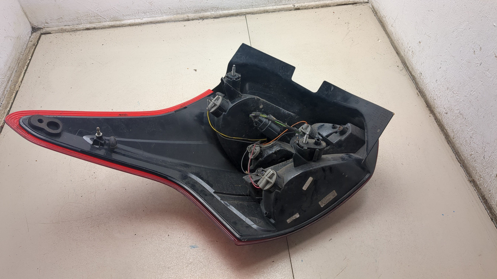 Фонарь задний правый