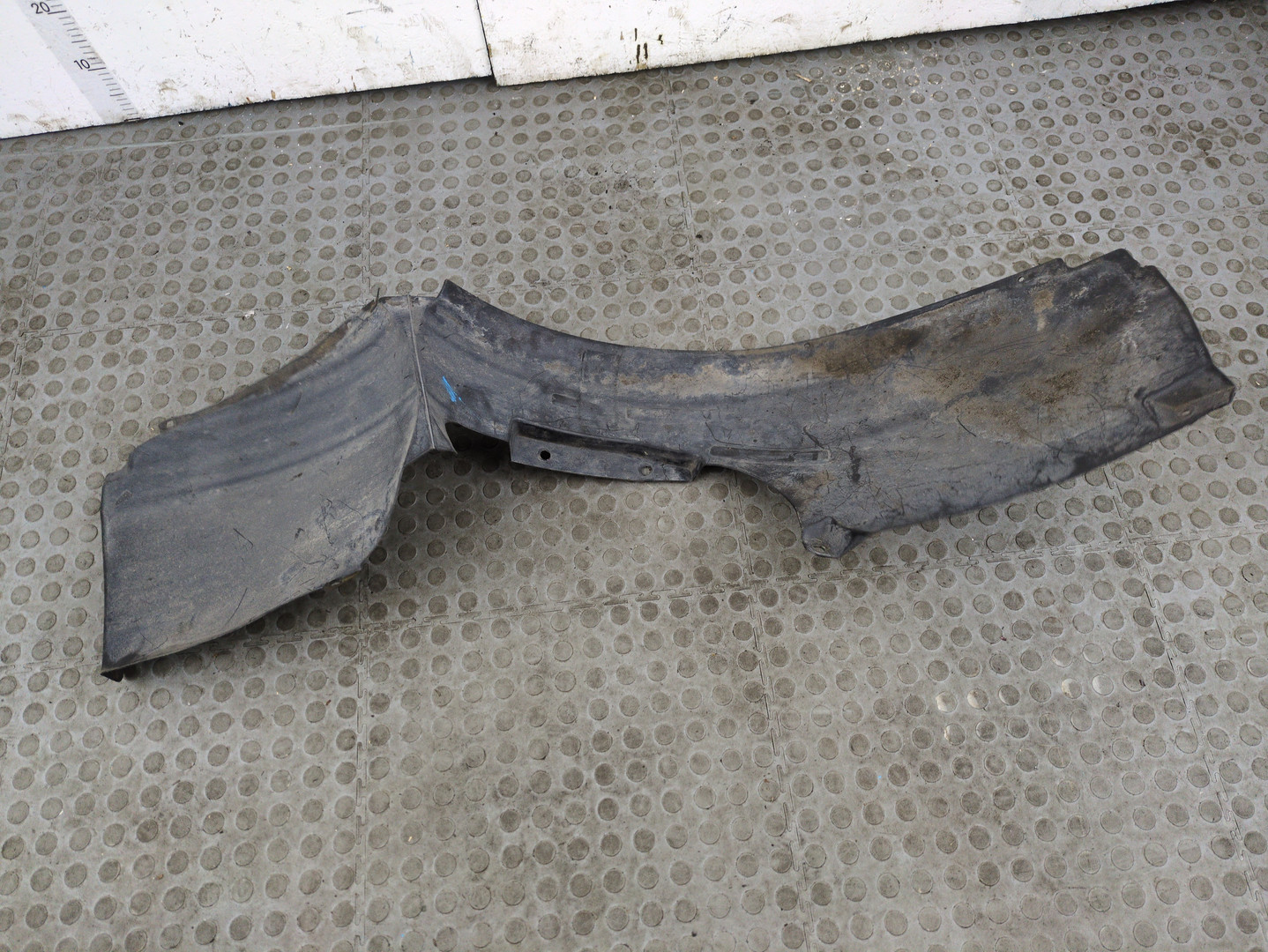 Локер передний левый