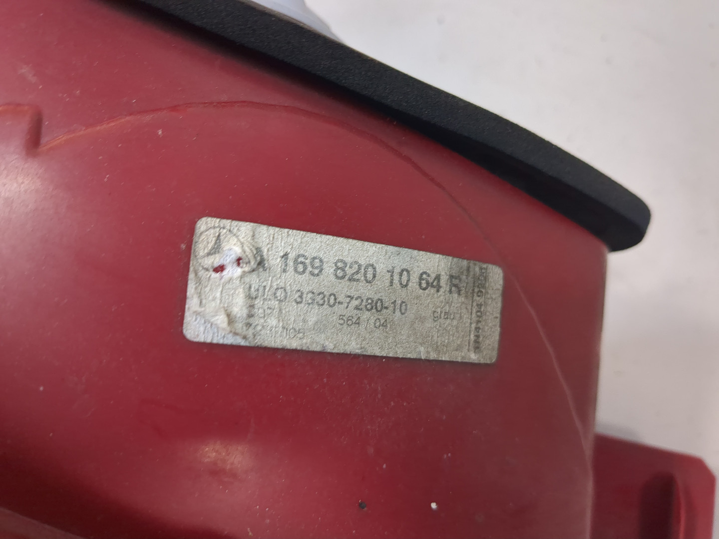 Фонарь задний правый