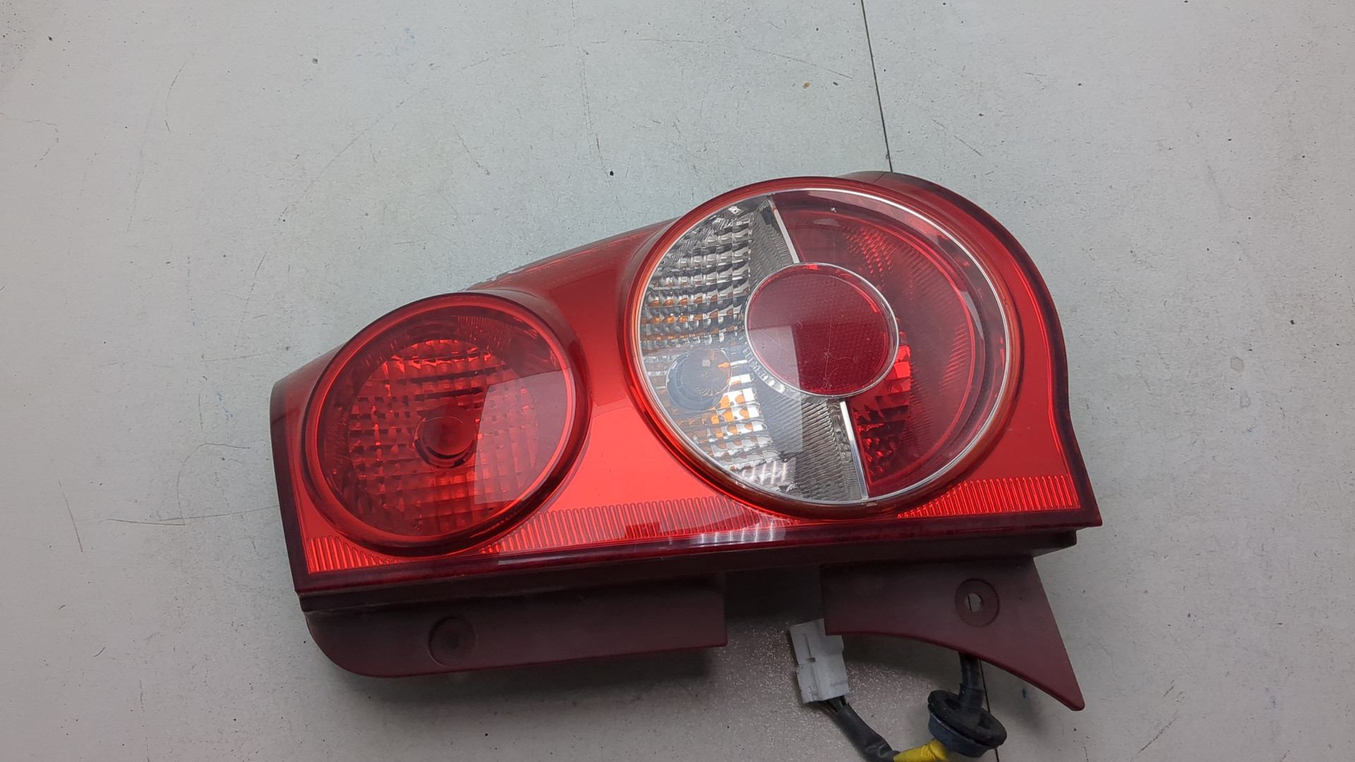 Фонарь задний правый