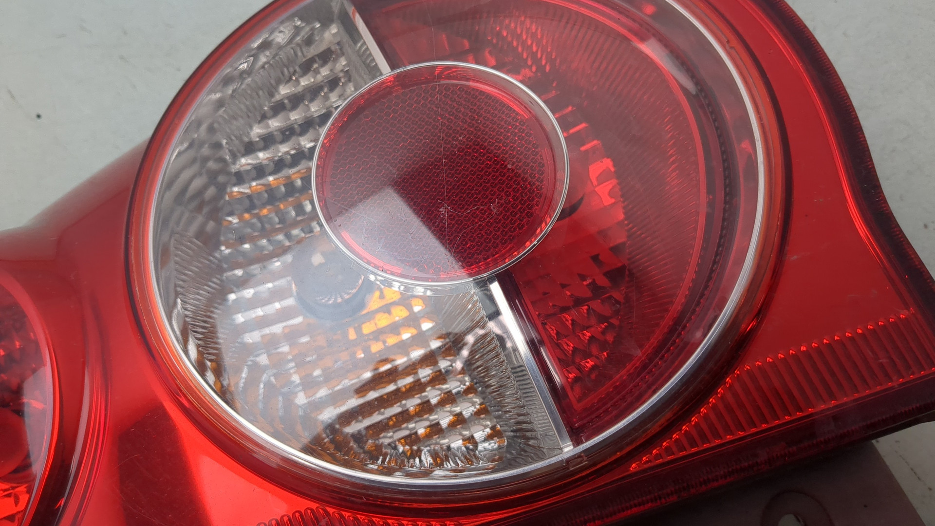 Фонарь задний правый