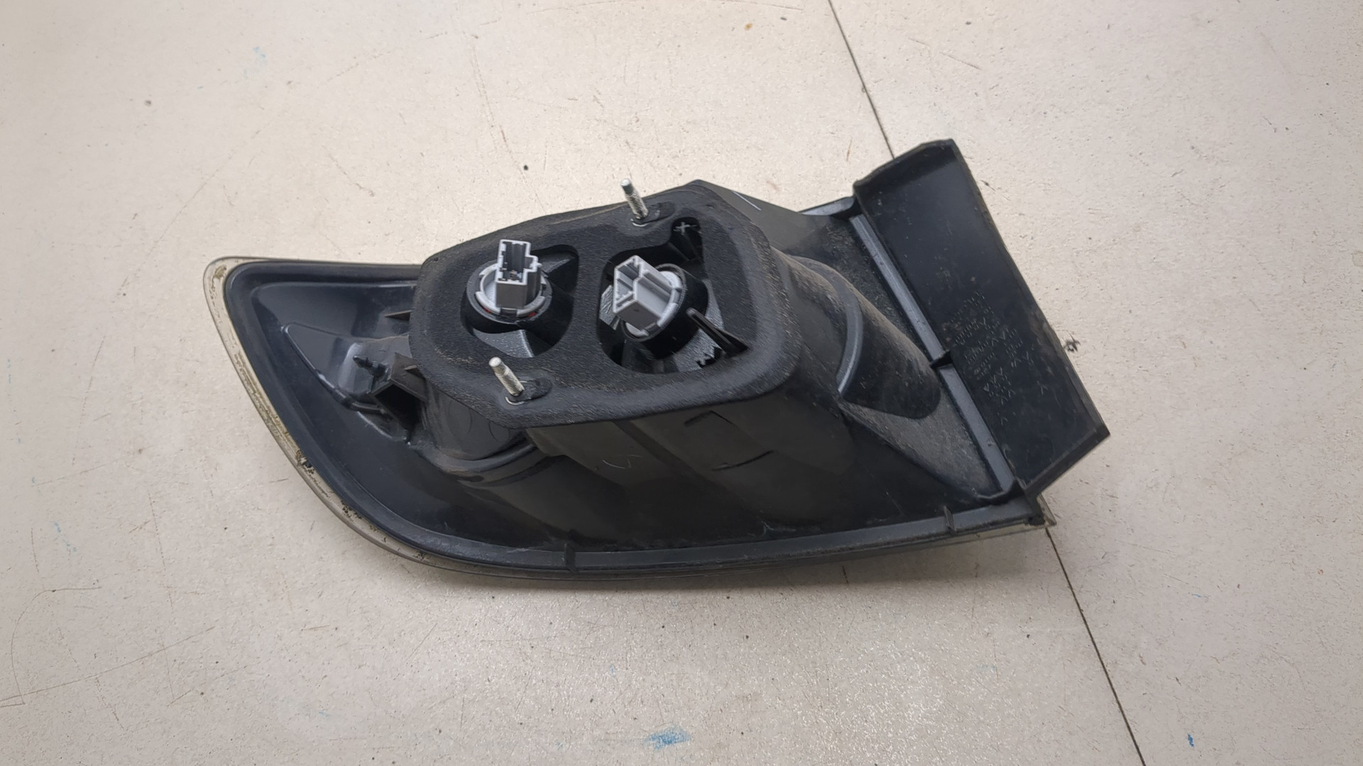 Фонарь задний правый