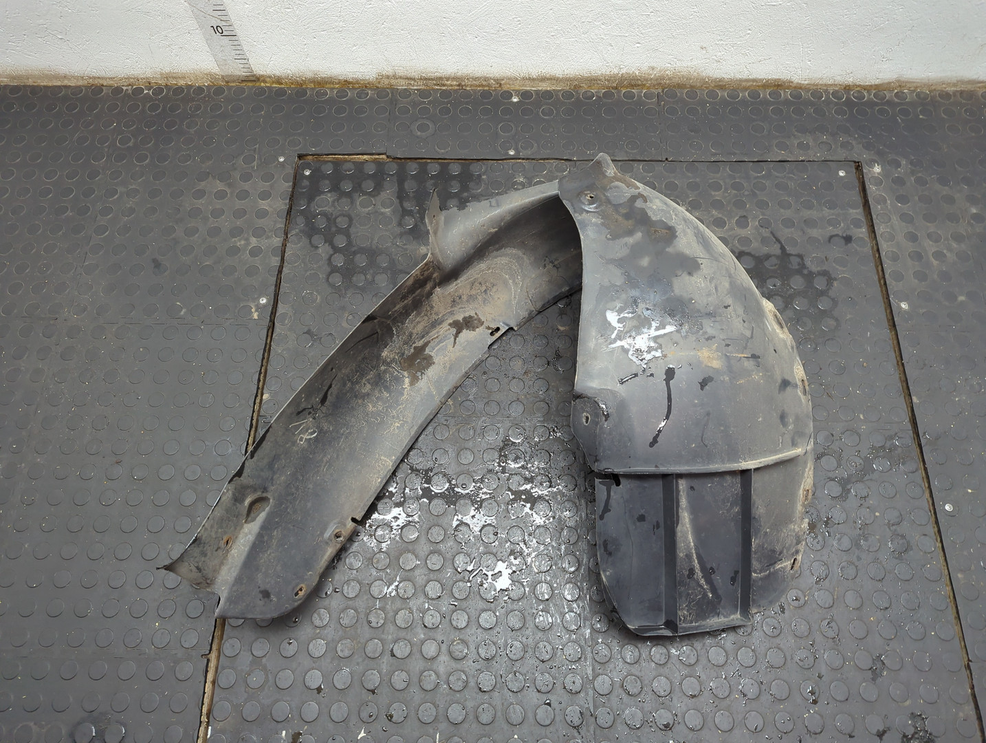 Локер передний левый