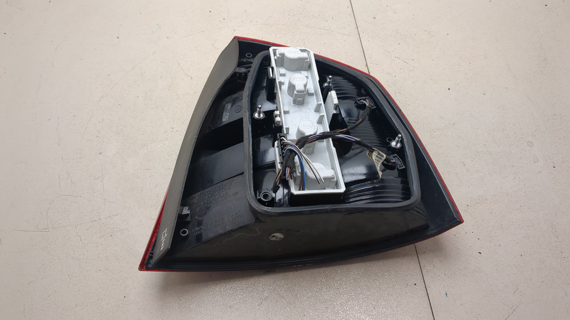 Фонарь задний левый