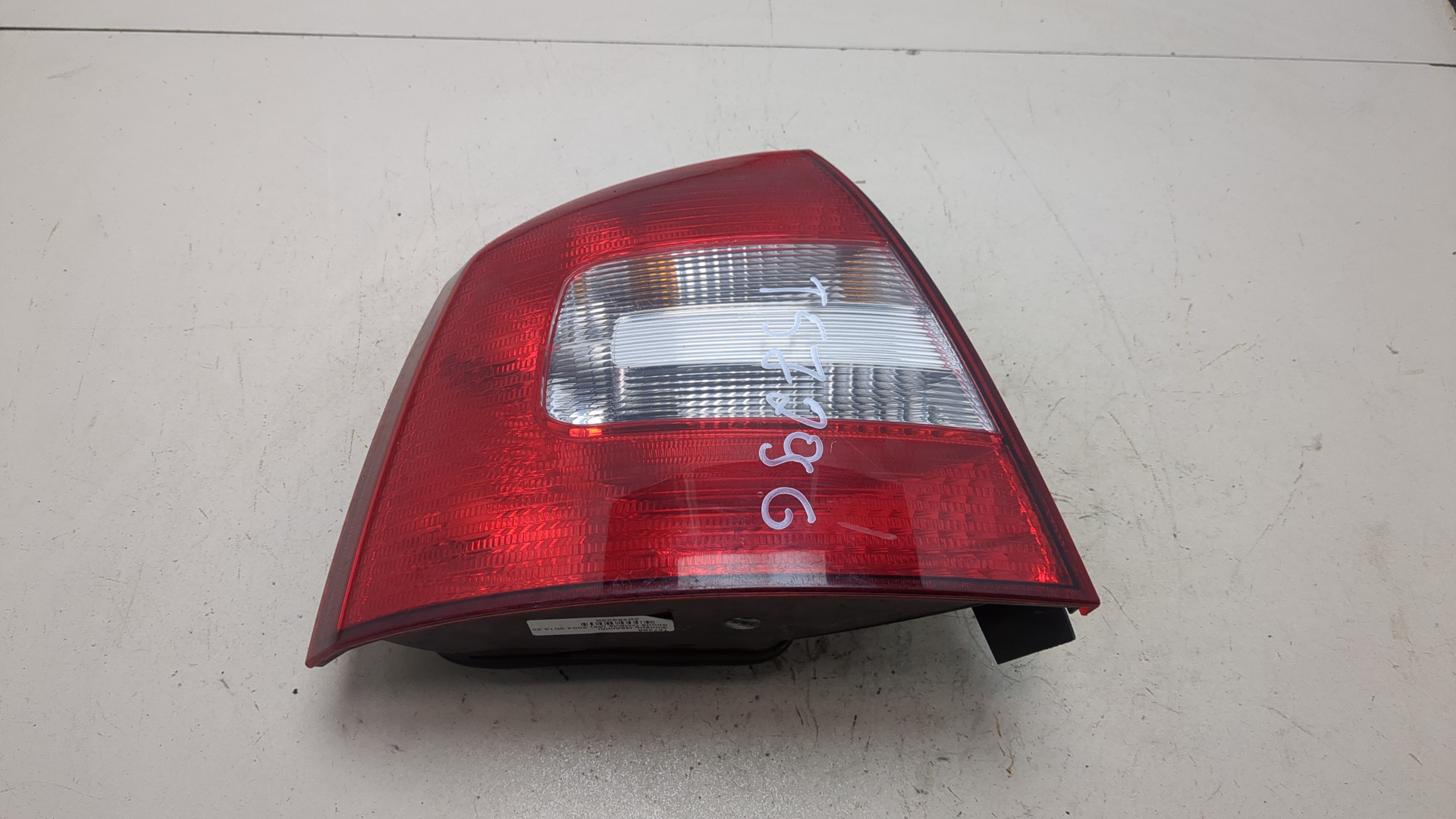 Фонарь задний левый