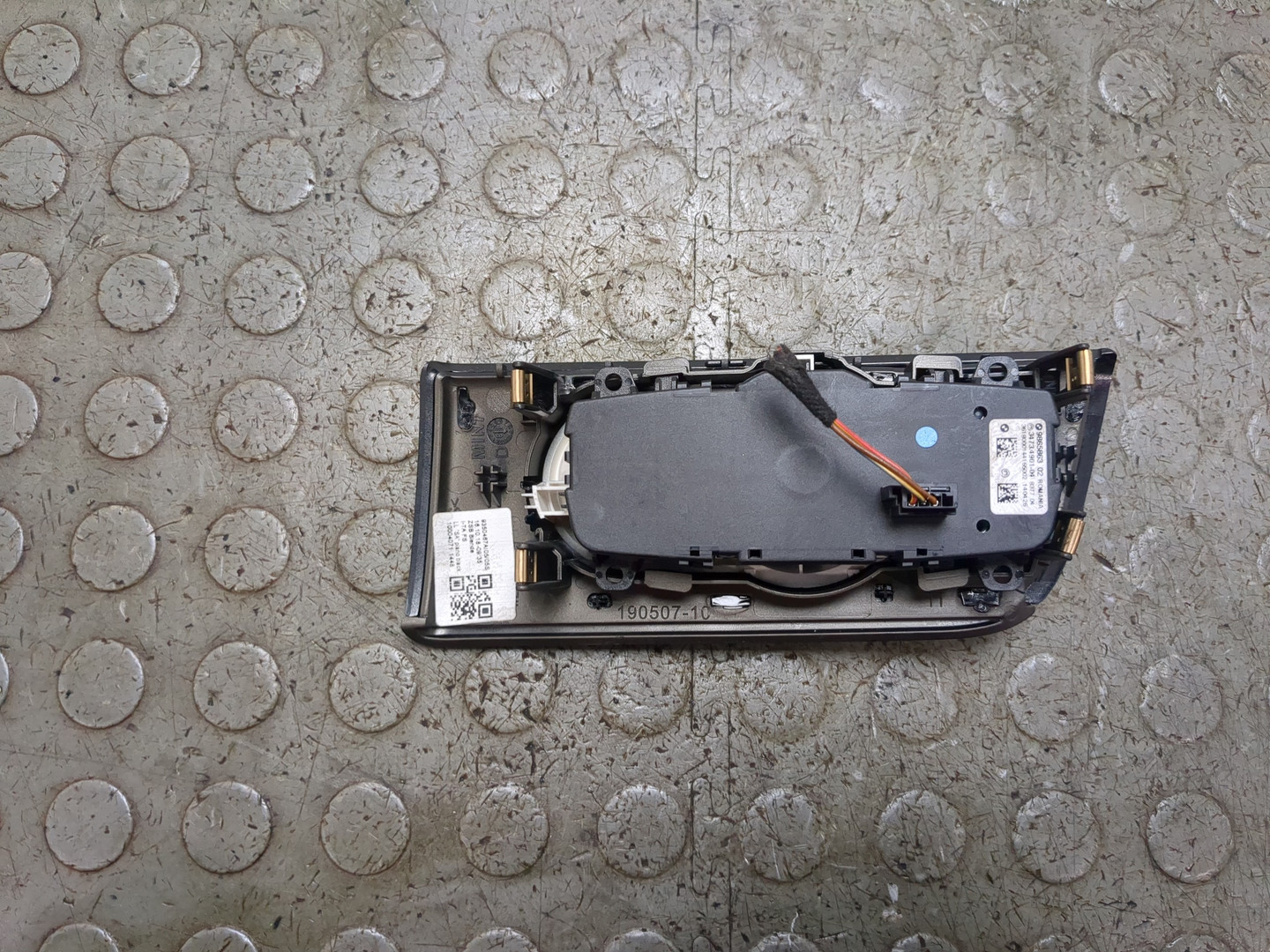 Переключатель света фар