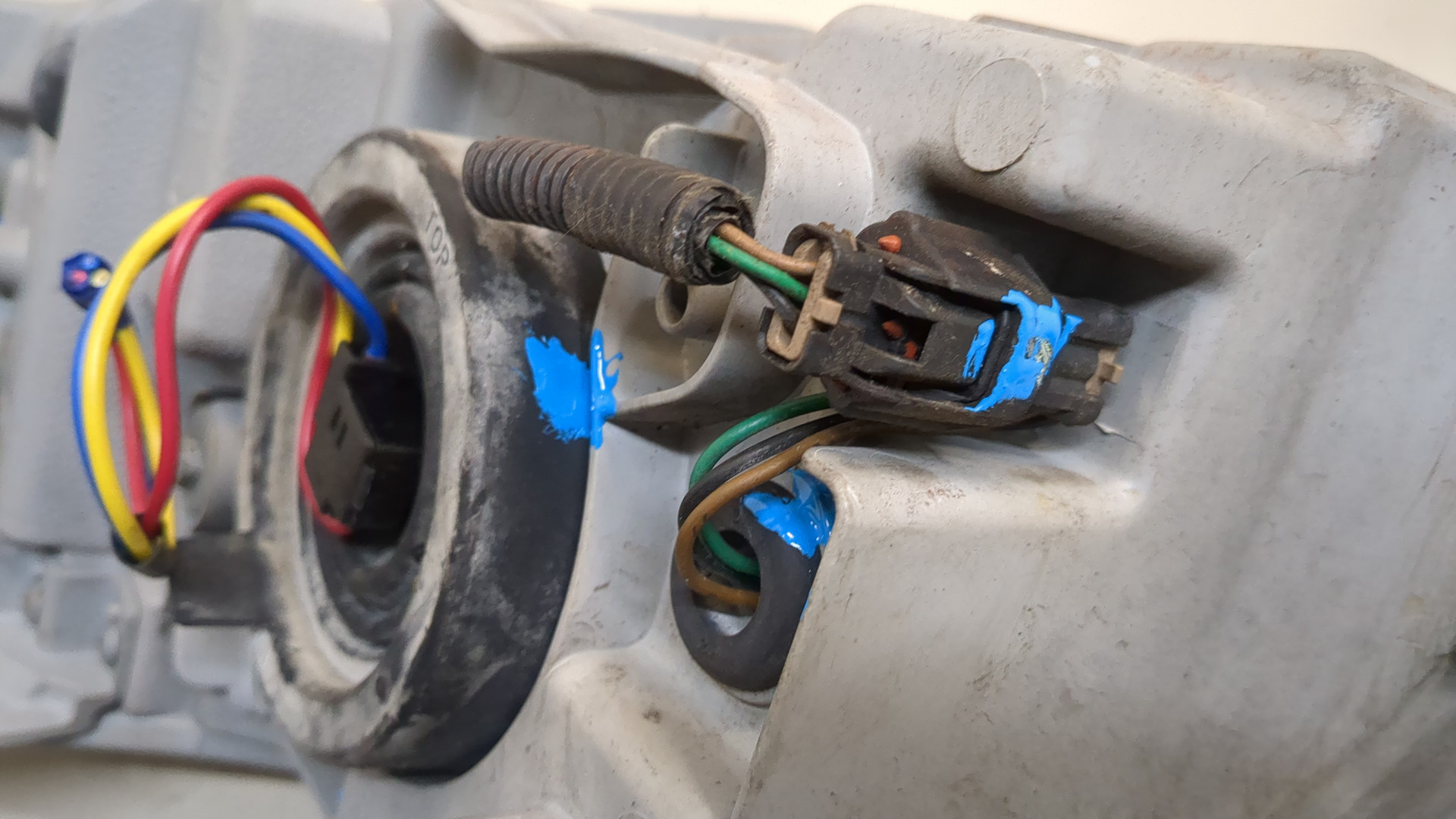 Фара правая