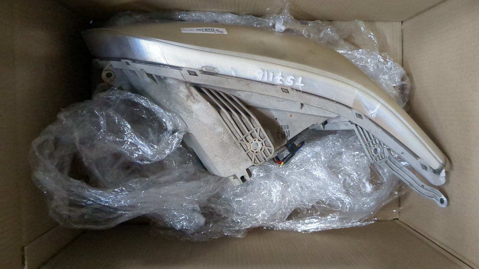 Фара правая