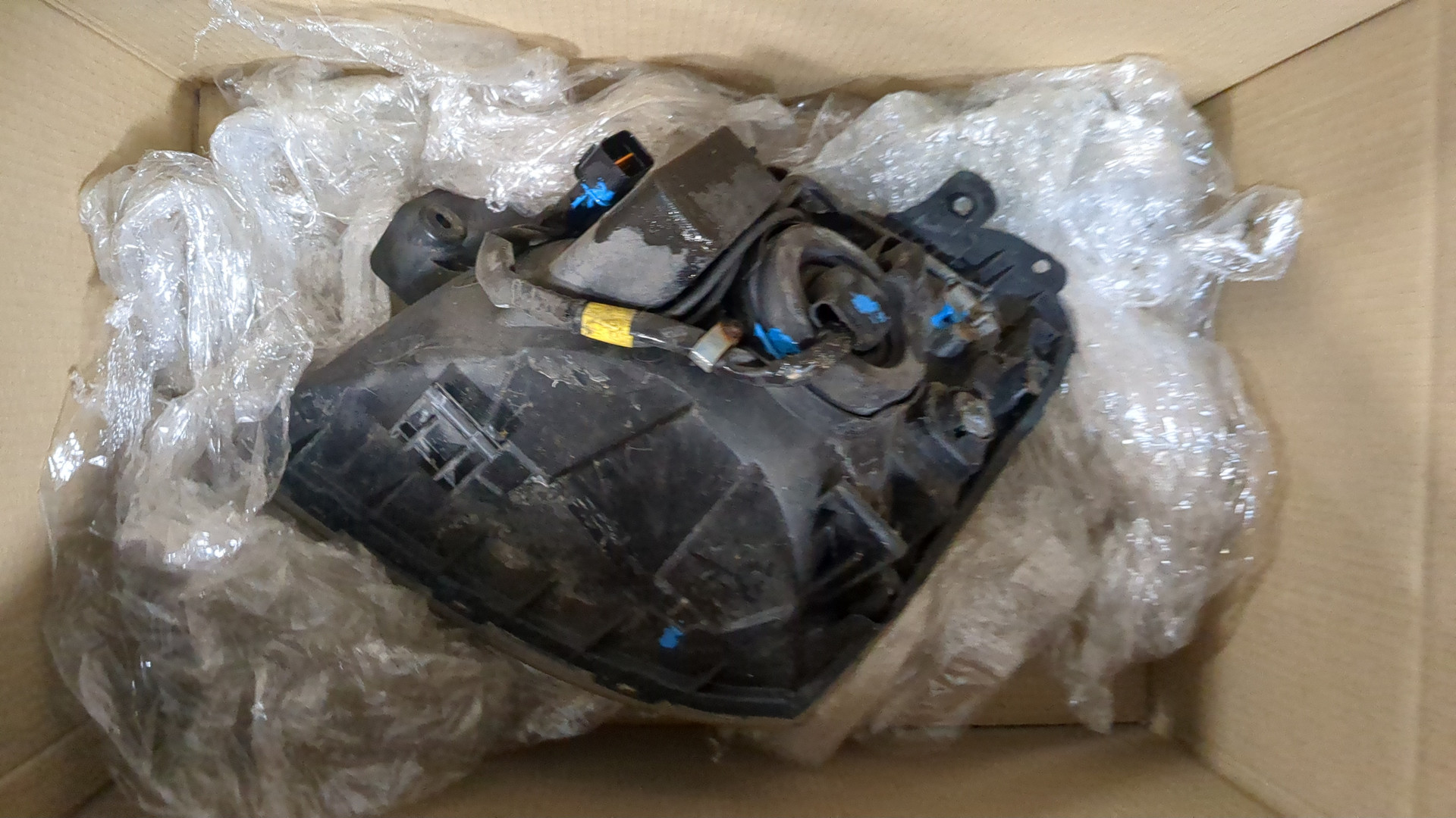 Фара правая