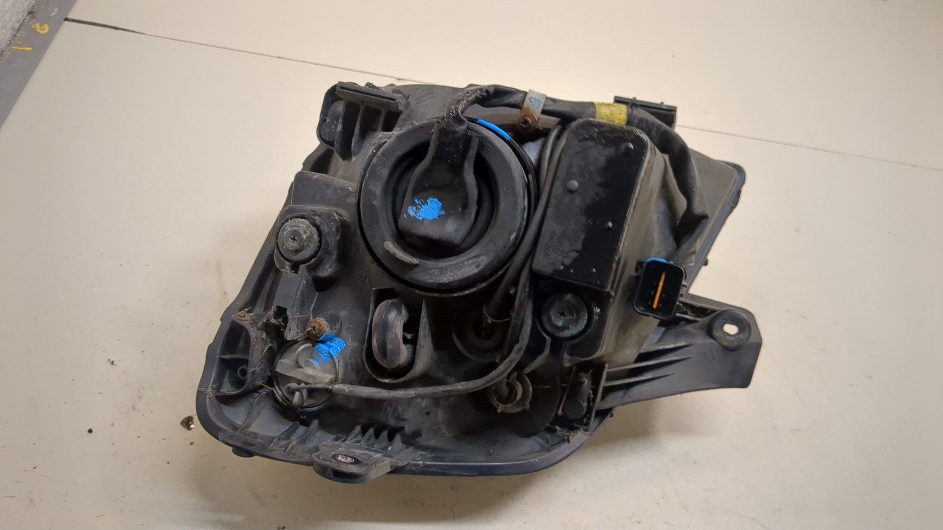 Фара правая