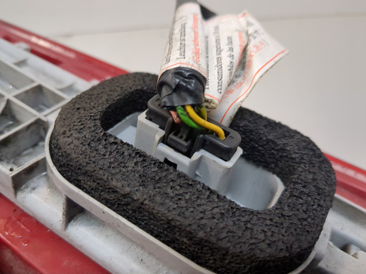 Фонарь задний левый