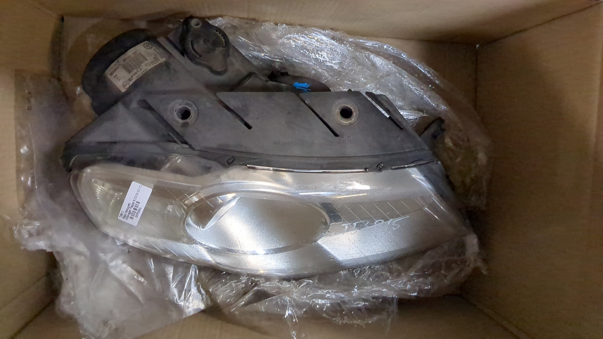 Фара правая