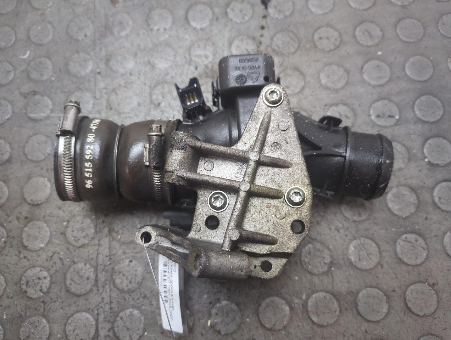 Заслонка дроссельная электрическая