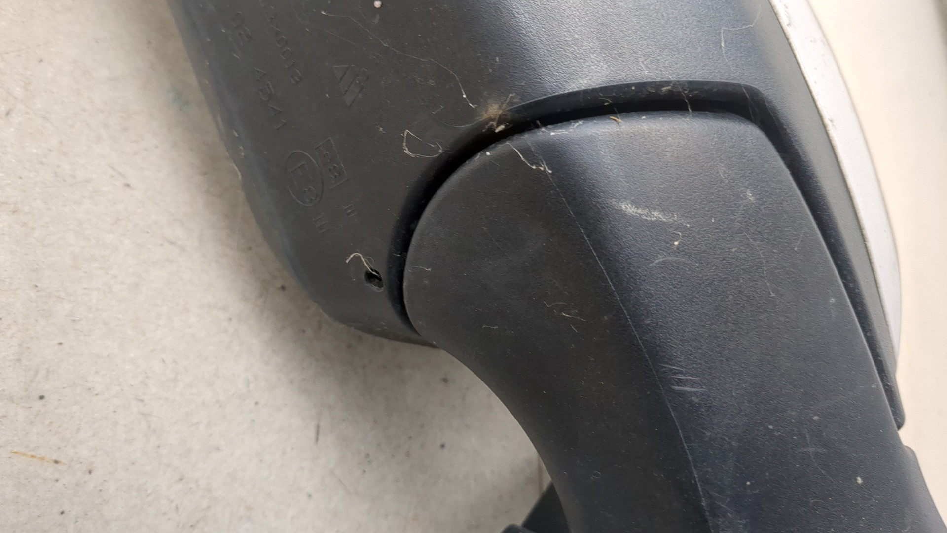 Зеркало правое электрическое