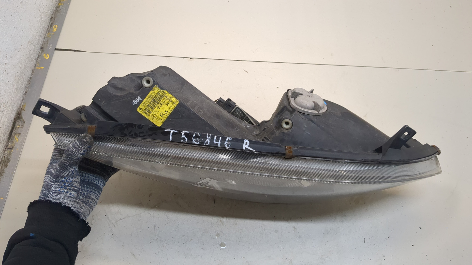 Фара правая