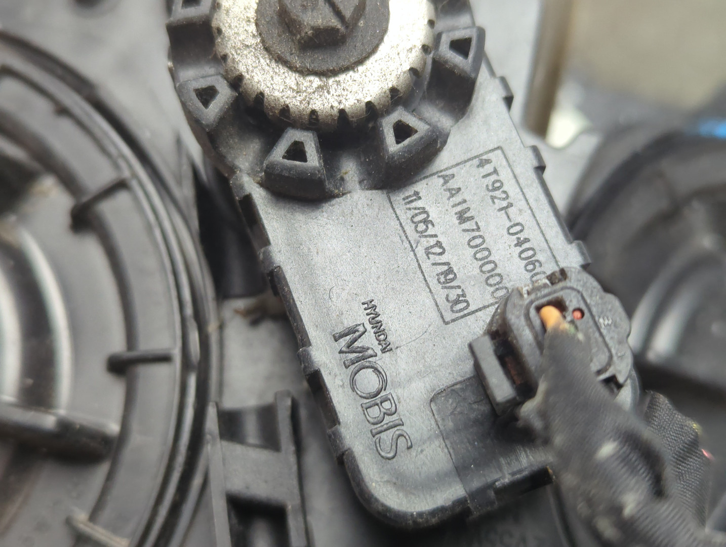 Фара правая