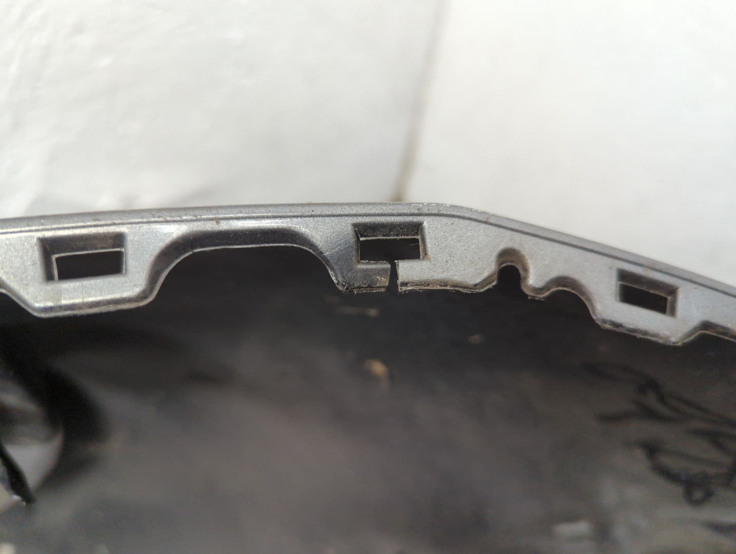 Бампер передний