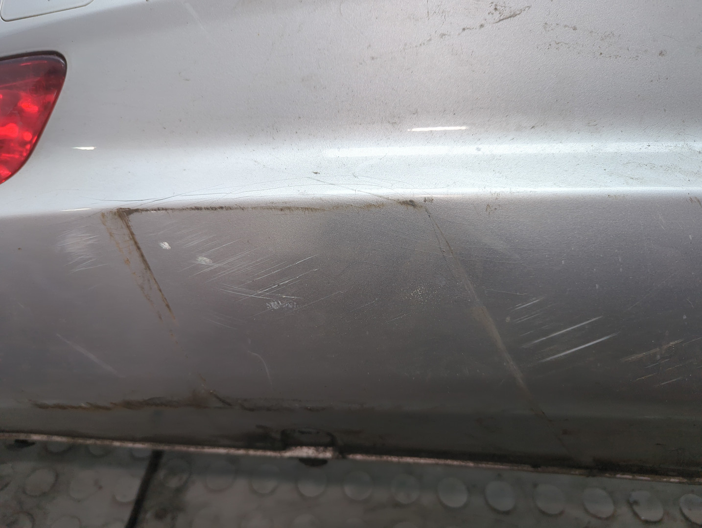 Бампер задний