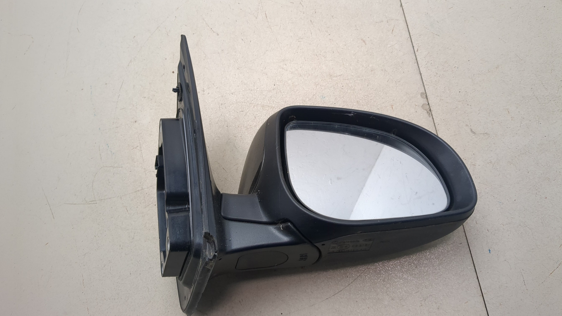 Зеркало правое электрическое