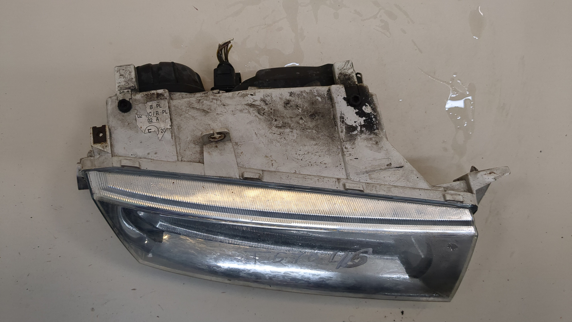 Фара правая